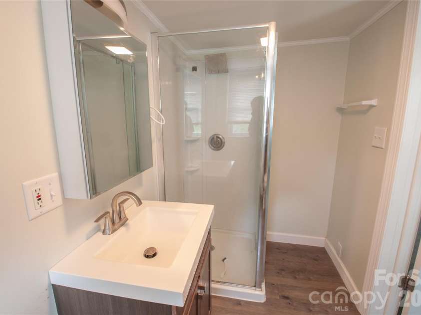 127 Bristol Road, Statesville, NC 28677.  MLS# CAR4353831, YatesRealty ID 8202. 