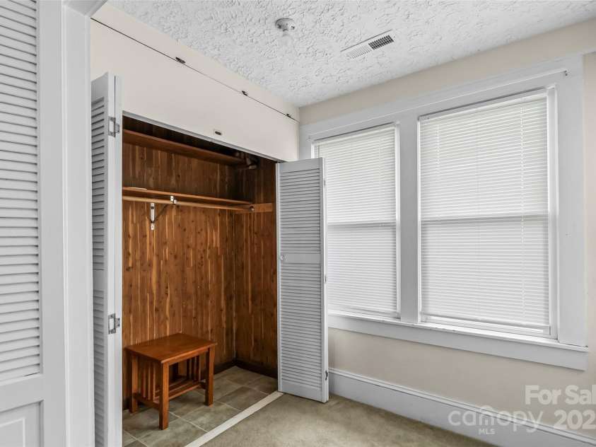 88 State Street, Marion, NC 28752.  MLS# CAR4242716, YatesRealty ID 8203. 