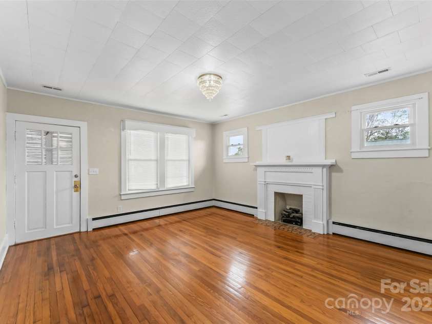 88 State Street, Marion, NC 28752.  MLS# CAR4242716, YatesRealty ID 8203. 