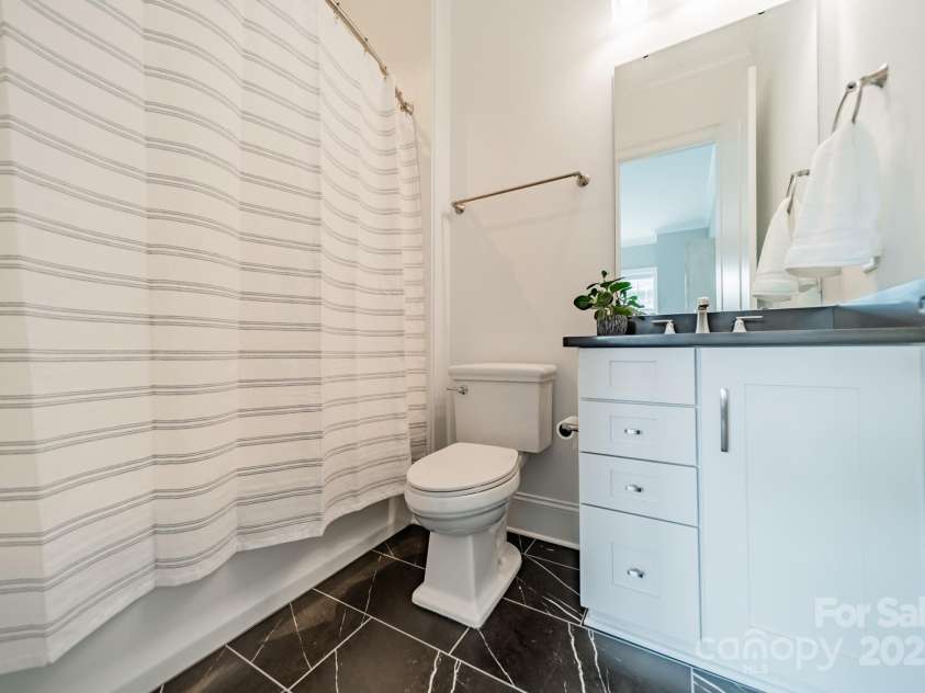 139 Little Indian Loop, Mooresville, NC 28117.  MLS# CAR4244066, YatesRealty ID 8204. 