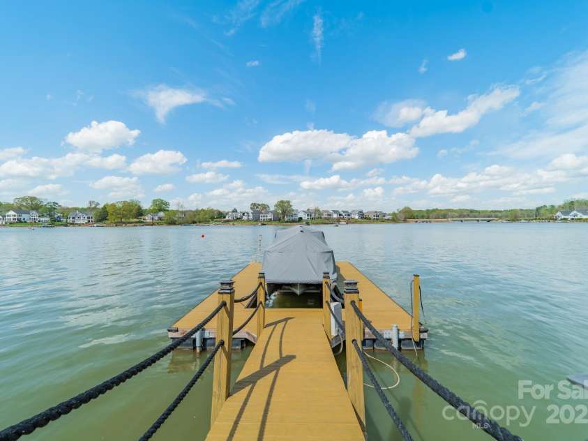 139 Little Indian Loop, Mooresville, NC 28117.  MLS# CAR4244066, YatesRealty ID 8204. 