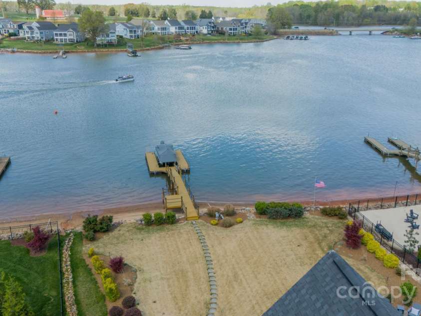 139 Little Indian Loop, Mooresville, NC 28117.  MLS# CAR4244066, YatesRealty ID 8204. 