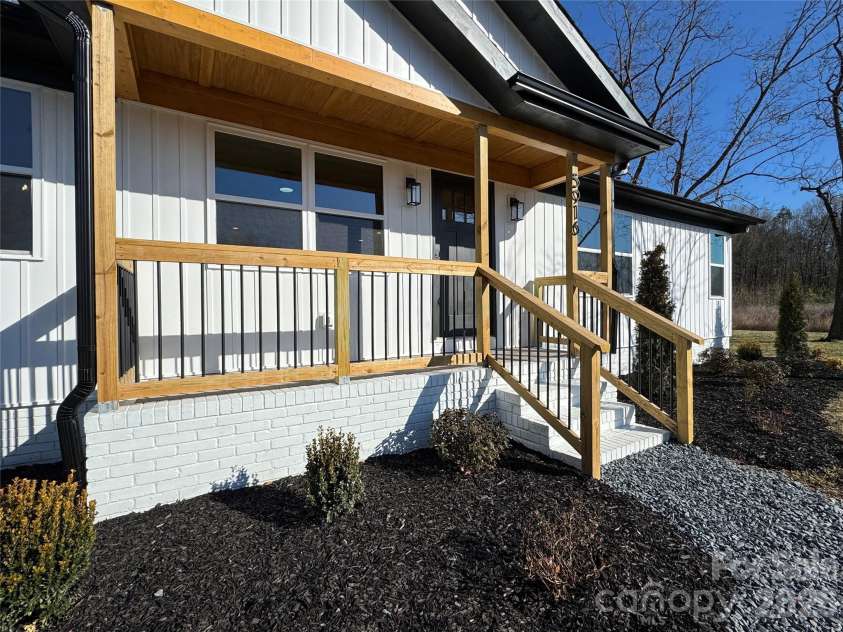 5916 Griffith Road, Monroe, NC 28112.  MLS# CAR4346922, YatesRealty ID 8204. 