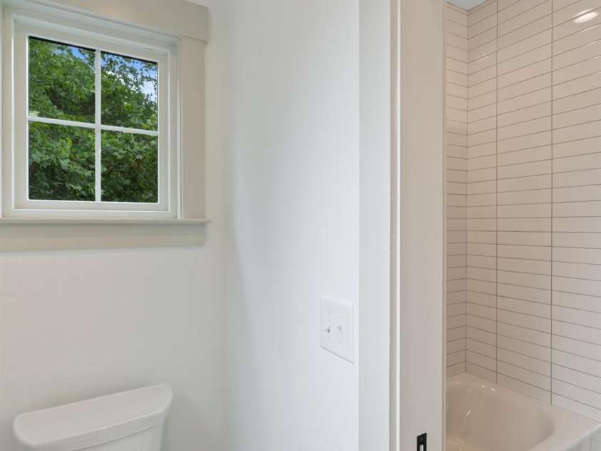 1529 Beckwith Place, Charlotte, NC 28205.  MLS# CAR4345978, YatesRealty ID 8205. 