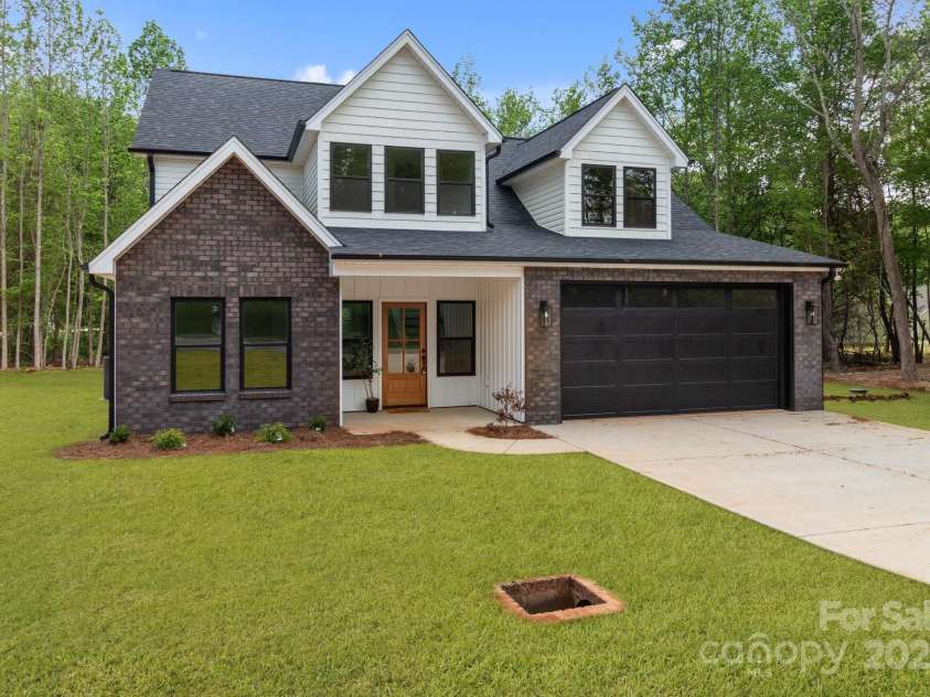 1176 Greenheather Drive, Salisbury, NC 28147.  MLS# CAR4250947, YatesRealty ID 8206. 