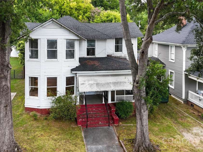 229 Marion Street, Rock Hill, SC 29730.  MLS# CAR4285917, YatesRealty ID 8206. 