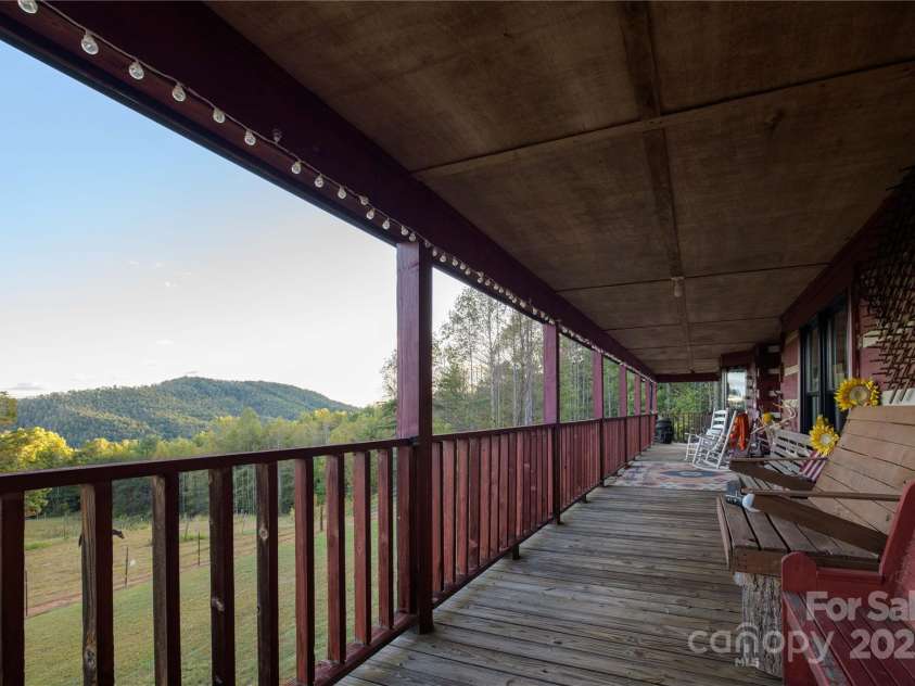 7355 J Warren Lane, Lenoir, NC 28645.  MLS# CAR4193591, YatesRealty ID 8207. 