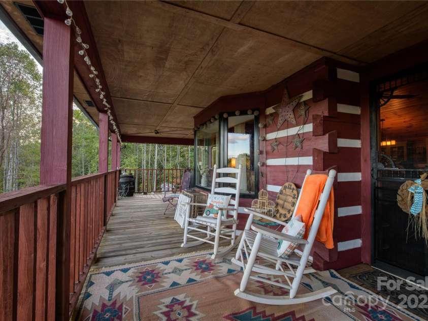 7355 J Warren Lane, Lenoir, NC 28645.  MLS# CAR4193591, YatesRealty ID 8207. 