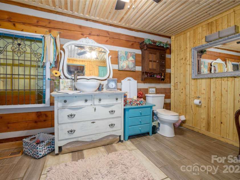 7355 J Warren Lane, Lenoir, NC 28645.  MLS# CAR4193591, YatesRealty ID 8207. 