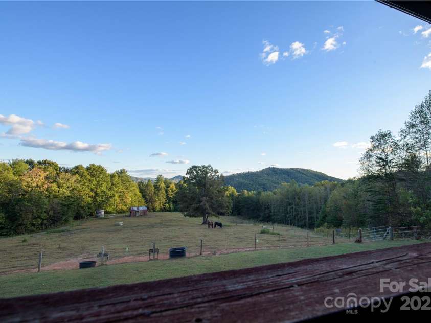 7355 J Warren Lane, Lenoir, NC 28645.  MLS# CAR4193591, YatesRealty ID 8207. 