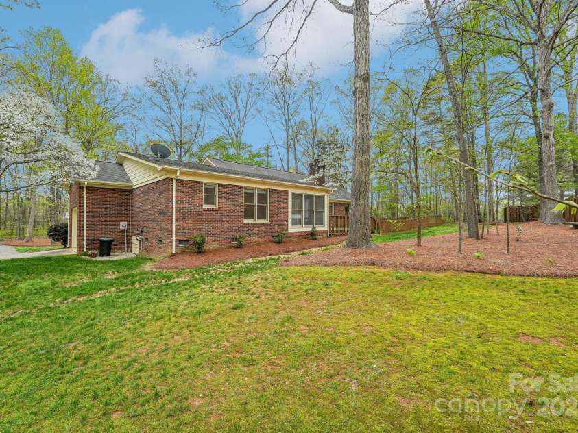 406 Brief Road, Indian Trail, NC 28079.  MLS# CAR4219626, YatesRealty ID 8208. 