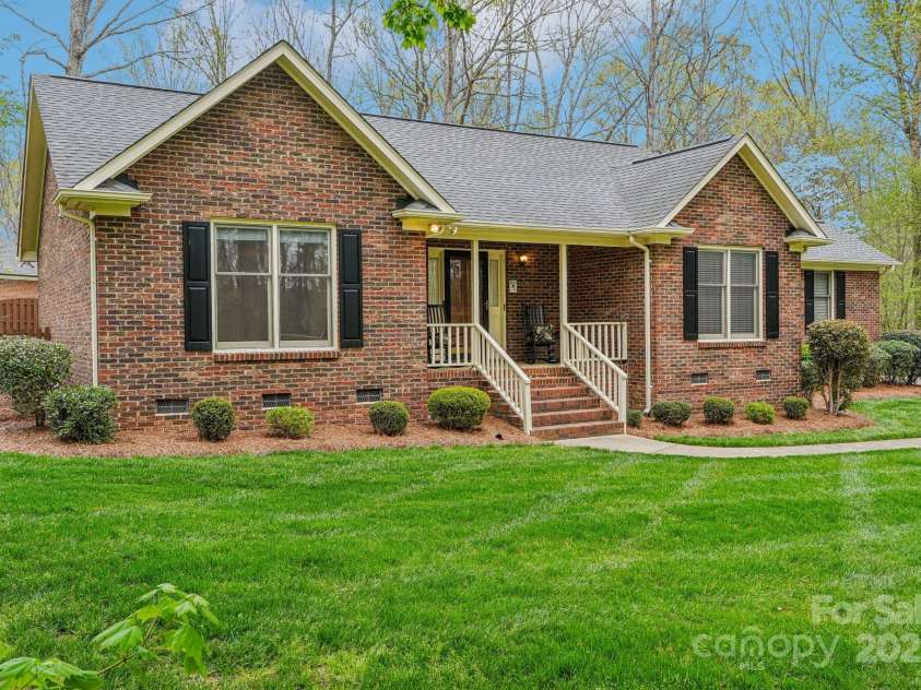 406 Brief Road, Indian Trail, NC 28079.  MLS# CAR4219626, YatesRealty ID 8208. 