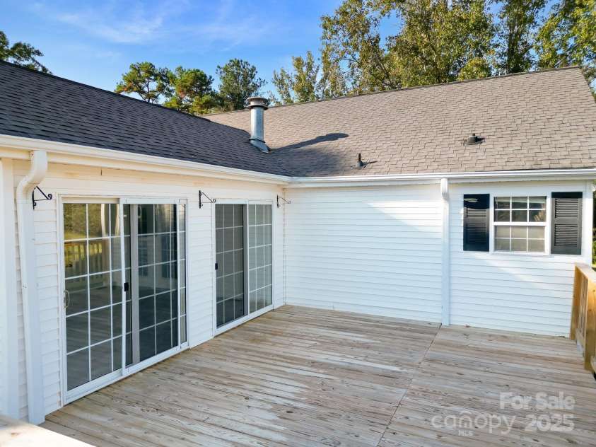 2716 Camp Creek Road, Lancaster, SC 29720.  MLS# CAR4301902, YatesRealty ID 821. 