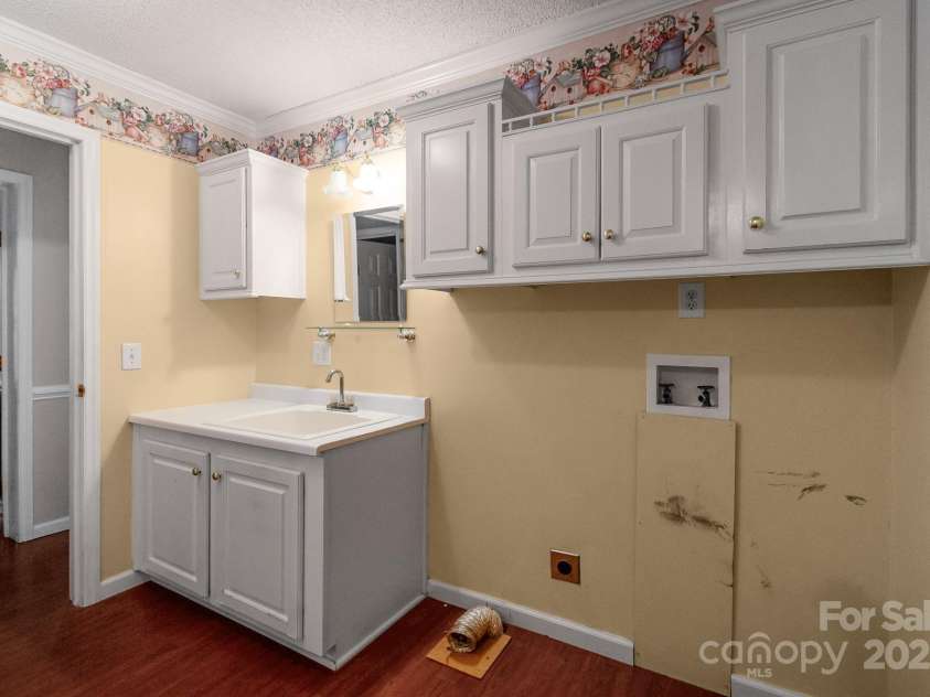 2716 Camp Creek Road, Lancaster, SC 29720.  MLS# CAR4301902, YatesRealty ID 821. 