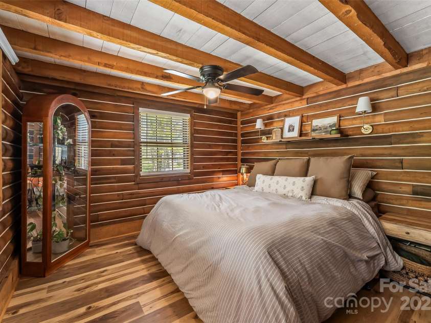 30 Greenbriar Road, Black Mountain, NC 28711.  MLS# CAR4248196, YatesRealty ID 8210. 