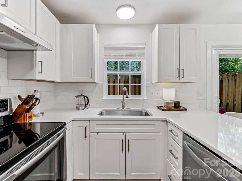 155 Wiltshire Circle, Fletcher, NC 28732.  MLS# CAR4358494, YatesRealty ID 8211. 