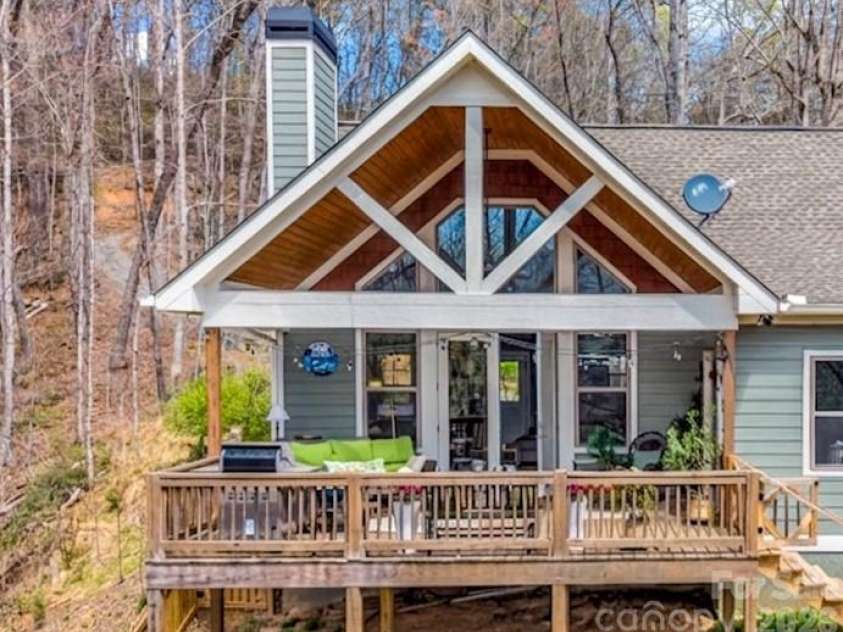 297 Paradise Point, Lake Lure, NC 28746.  MLS# CAR4361894, YatesRealty ID 8212. 