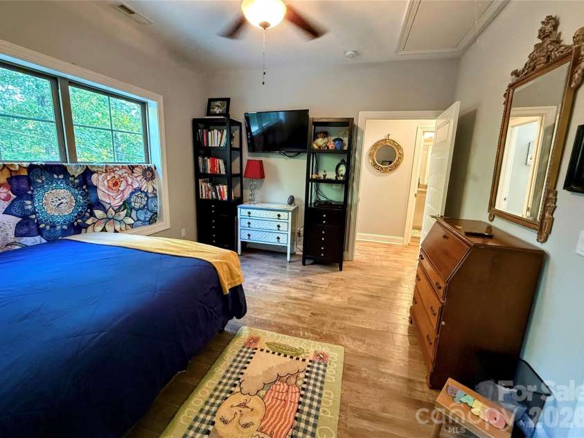 297 Paradise Point, Lake Lure, NC 28746.  MLS# CAR4361894, YatesRealty ID 8212. Split floor plan