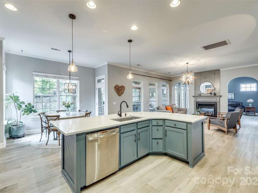 349 Miners Cove Way, Fort Mill, SC 29708.  MLS# CAR4248883, YatesRealty ID 8213. 