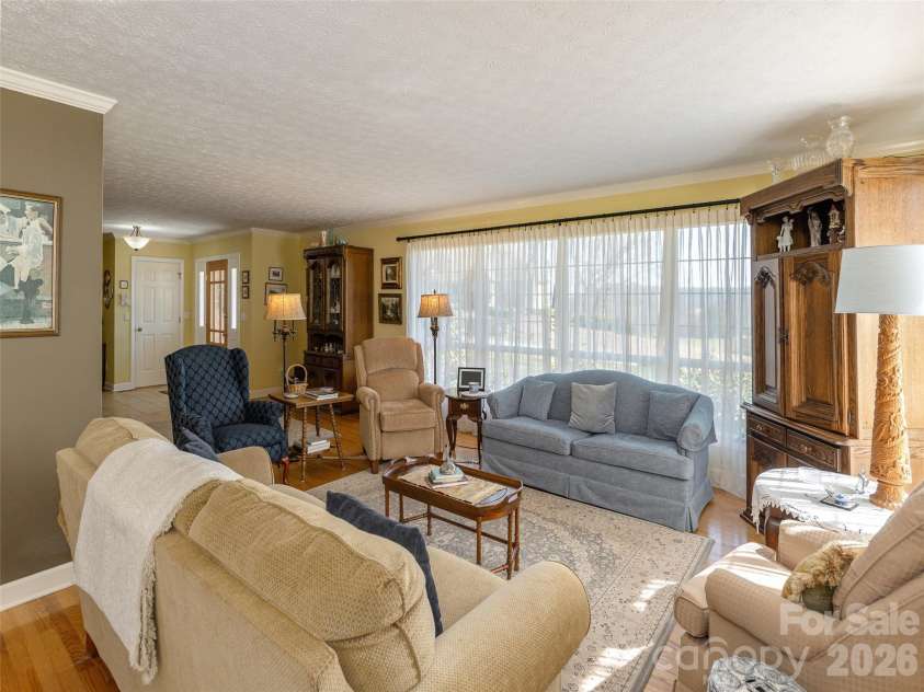71 Fairway Drive, Etowah, NC 28729.  MLS# CAR4356694, YatesRealty ID 8213. 
