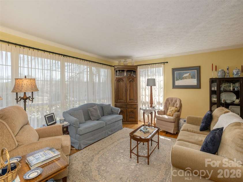 71 Fairway Drive, Etowah, NC 28729.  MLS# CAR4356694, YatesRealty ID 8213. 