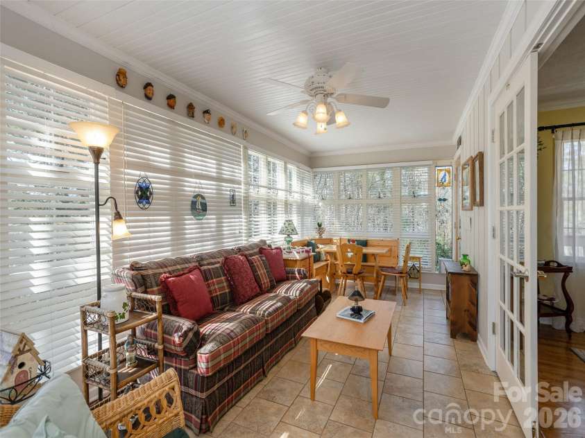 71 Fairway Drive, Etowah, NC 28729.  MLS# CAR4356694, YatesRealty ID 8213. 