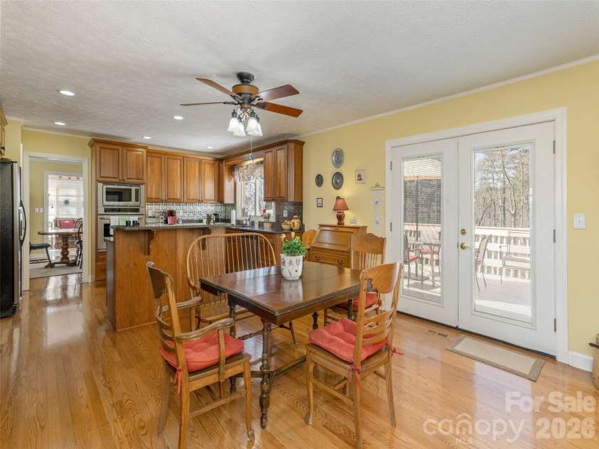 71 Fairway Drive, Etowah, NC 28729.  MLS# CAR4356694, YatesRealty ID 8213. 