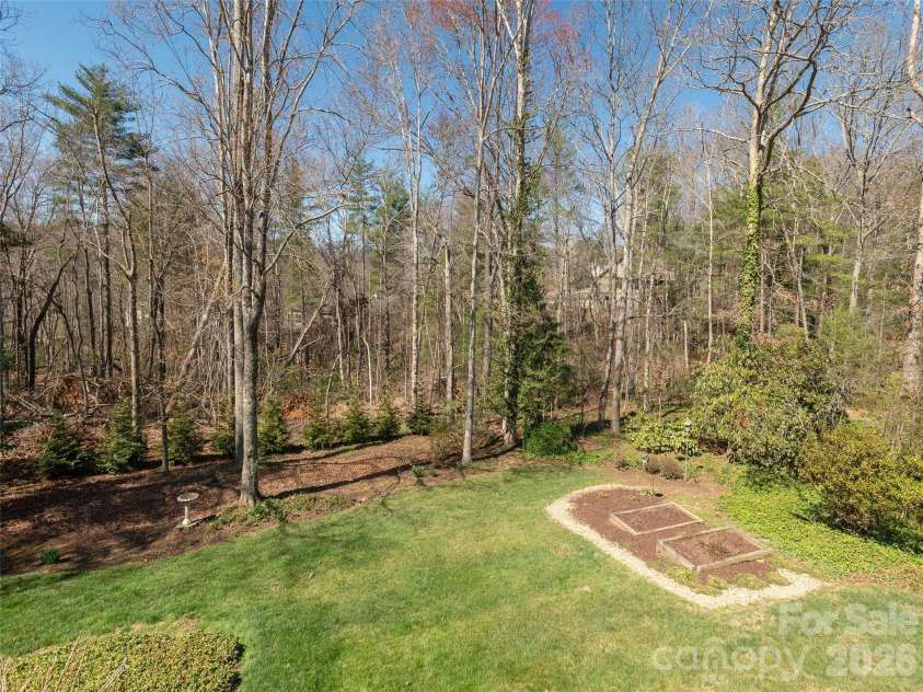 71 Fairway Drive, Etowah, NC 28729.  MLS# CAR4356694, YatesRealty ID 8213. 
