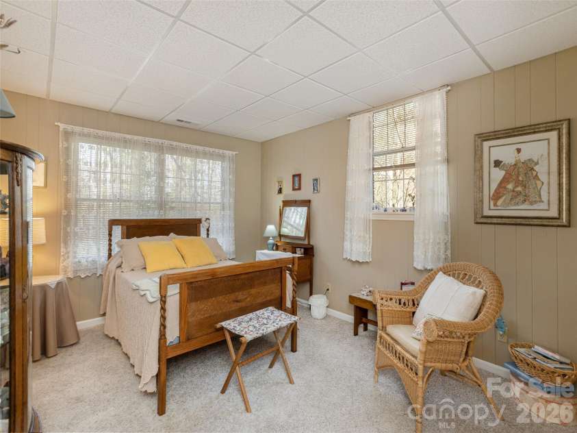 71 Fairway Drive, Etowah, NC 28729.  MLS# CAR4356694, YatesRealty ID 8213. 