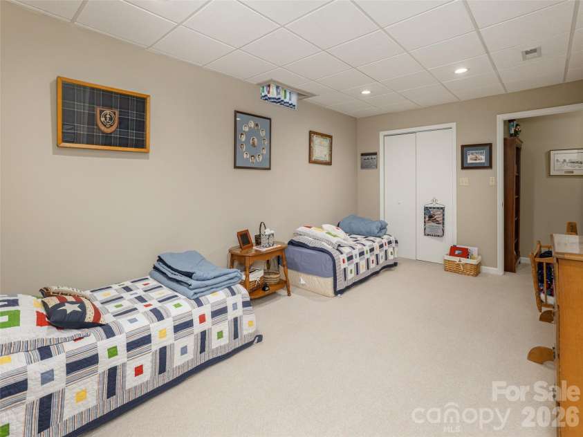 71 Fairway Drive, Etowah, NC 28729.  MLS# CAR4356694, YatesRealty ID 8213. 