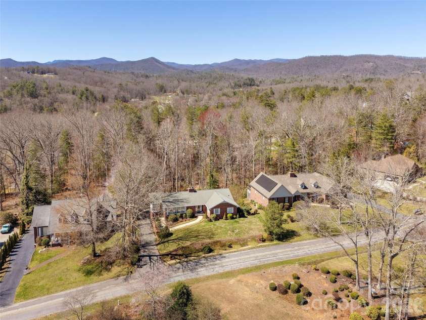 71 Fairway Drive, Etowah, NC 28729.  MLS# CAR4356694, YatesRealty ID 8213. 