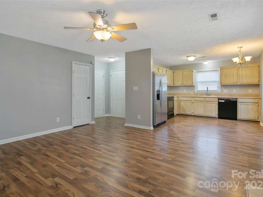 1730 Winnabow Drive, Fayetteville, NC 28304.  MLS# CAR4205087, YatesRealty ID 8214. 