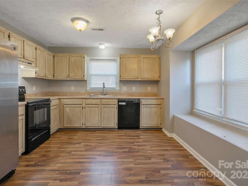 1730 Winnabow Drive, Fayetteville, NC 28304.  MLS# CAR4205087, YatesRealty ID 8214. 