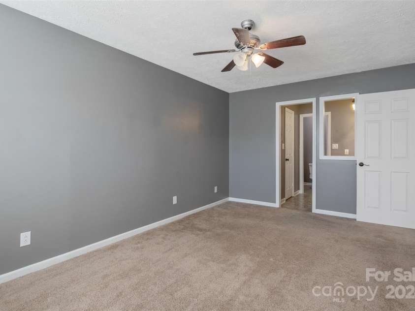 1730 Winnabow Drive, Fayetteville, NC 28304.  MLS# CAR4205087, YatesRealty ID 8214. 