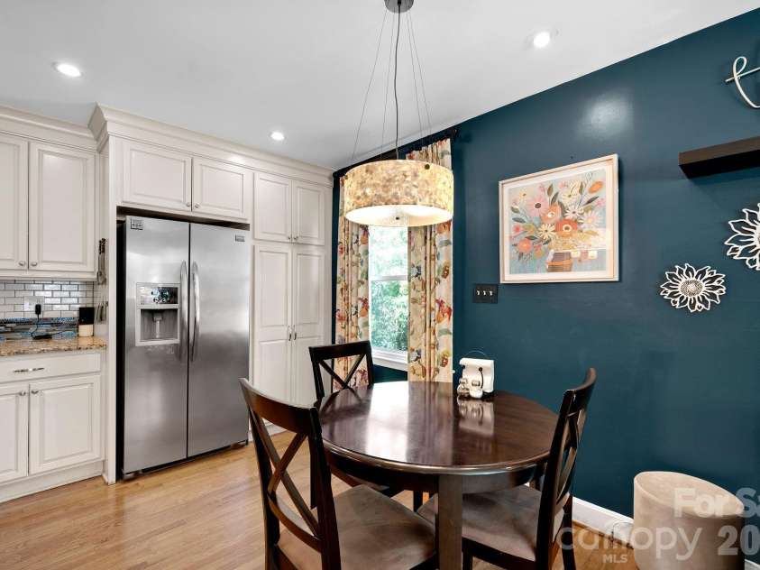 6616 Highbrook Drive, Charlotte, NC 28212.  MLS# CAR4363329, YatesRealty ID 8214. 