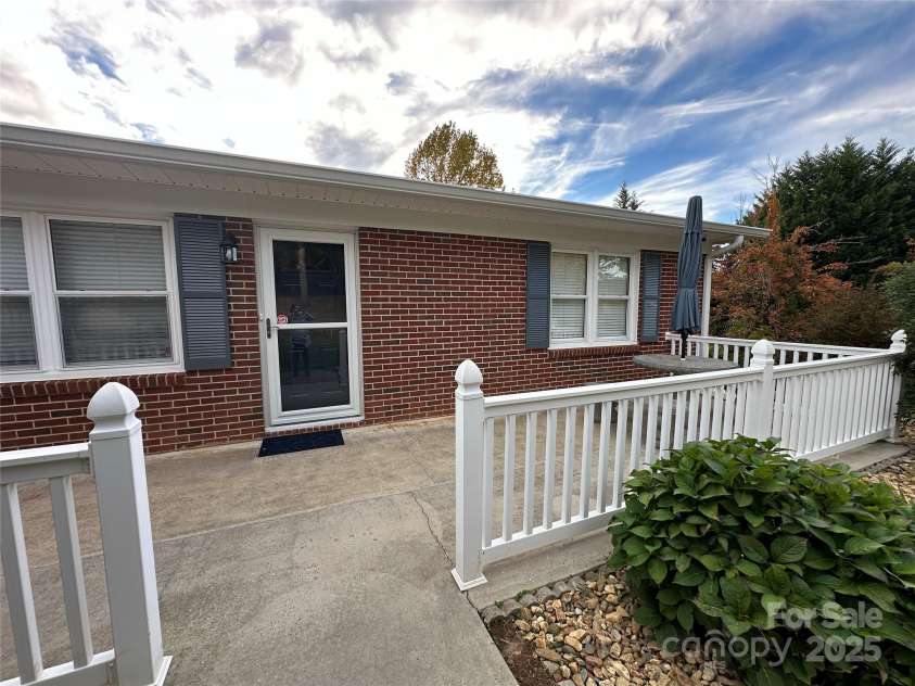 2945 Freezer Locker Road, Hudson, NC 28638.  MLS# CAR4319383, YatesRealty ID 8216. 