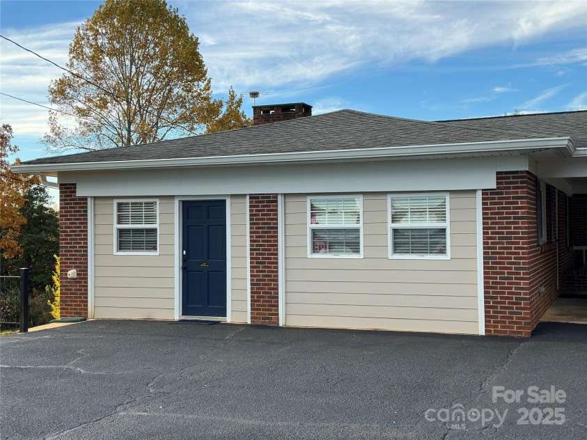 2945 Freezer Locker Road, Hudson, NC 28638.  MLS# CAR4319383, YatesRealty ID 8216. 
