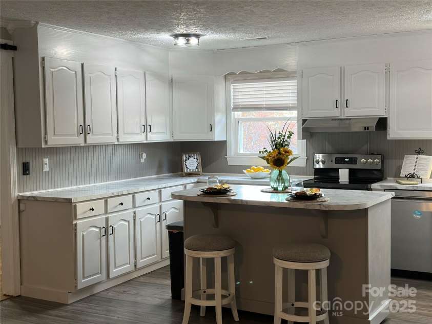 2945 Freezer Locker Road, Hudson, NC 28638.  MLS# CAR4319383, YatesRealty ID 8216. 