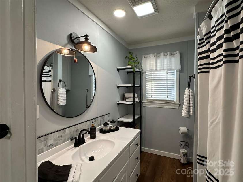 2945 Freezer Locker Road, Hudson, NC 28638.  MLS# CAR4319383, YatesRealty ID 8216. 