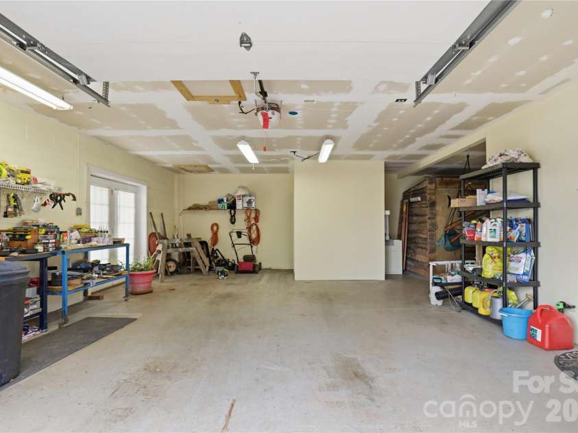 105 Mountain Aire Drive, Stony Point, NC 28678.  MLS# CAR4336468, YatesRealty ID 8217. 