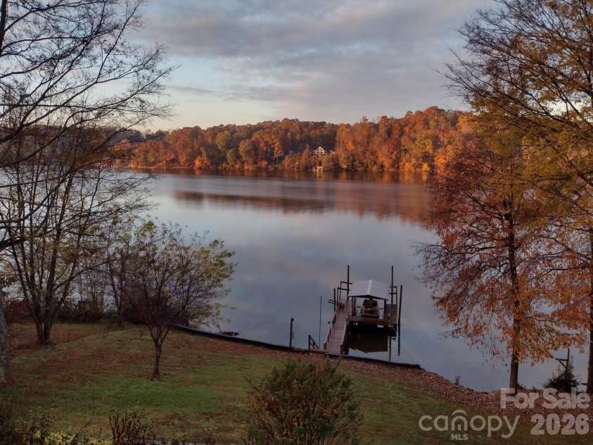 105 Mountain Aire Drive, Stony Point, NC 28678.  MLS# CAR4336468, YatesRealty ID 8217. FALL VIEWS