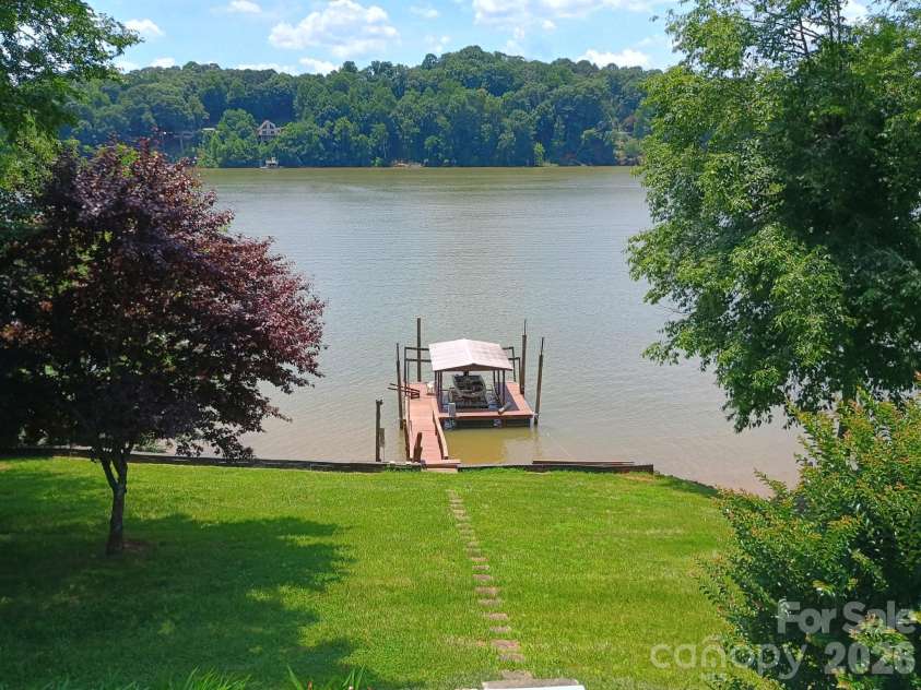 105 Mountain Aire Drive, Stony Point, NC 28678.  MLS# CAR4336468, YatesRealty ID 8217. SUMMER VIEWS