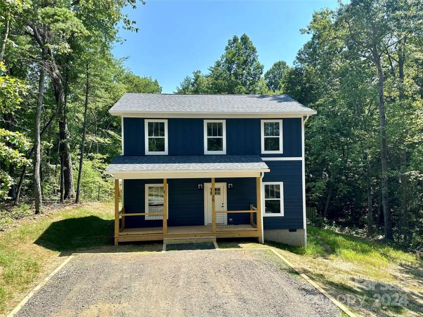 200 Cascade Ridge Road, Fairview, NC 28730.  MLS# CAR4171473, YatesRealty ID 8217. 