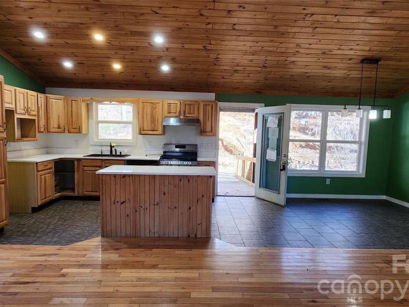 115 Old Camptown Drive, Hayesville, NC 28904.  MLS# CAR4337548, YatesRealty ID 8218. 