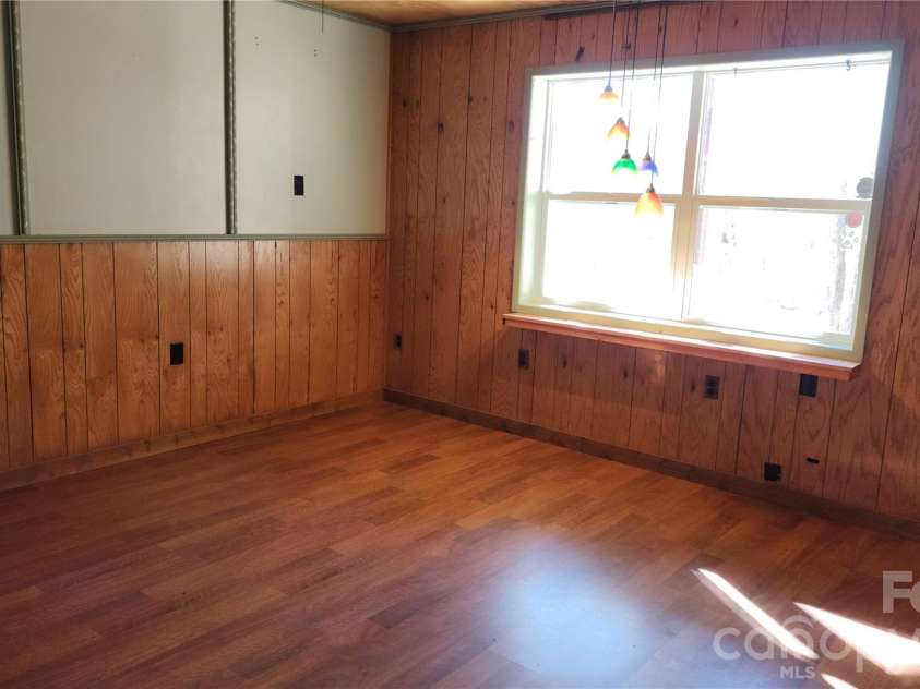 115 Old Camptown Drive, Hayesville, NC 28904.  MLS# CAR4337548, YatesRealty ID 8218. Lower Level BR #2
