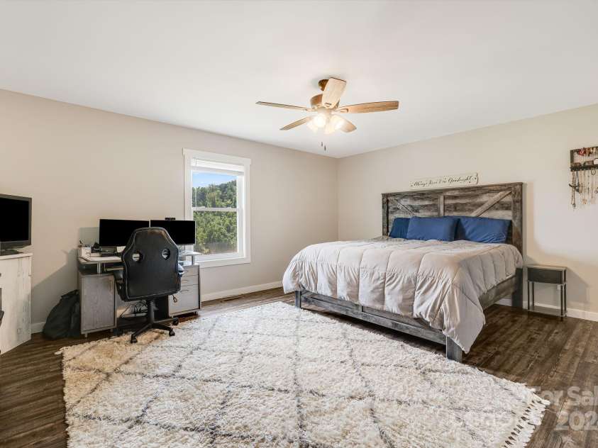 121 Sunrise Drive, Mars Hill, NC 28754.  MLS# CAR4161468, YatesRealty ID 8218. 