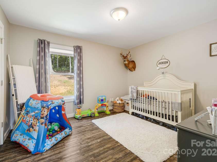 121 Sunrise Drive, Mars Hill, NC 28754.  MLS# CAR4161468, YatesRealty ID 8218. 