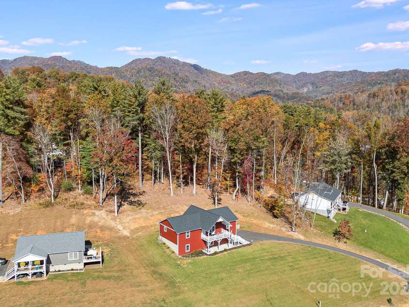 121 Sunrise Drive, Mars Hill, NC 28754.  MLS# CAR4161468, YatesRealty ID 8218. 