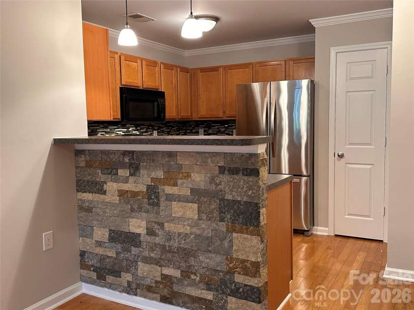 5236 HILLTOP Road, Jamestown, NC 27282.  MLS# CAR4347698, YatesRealty ID 8219. 