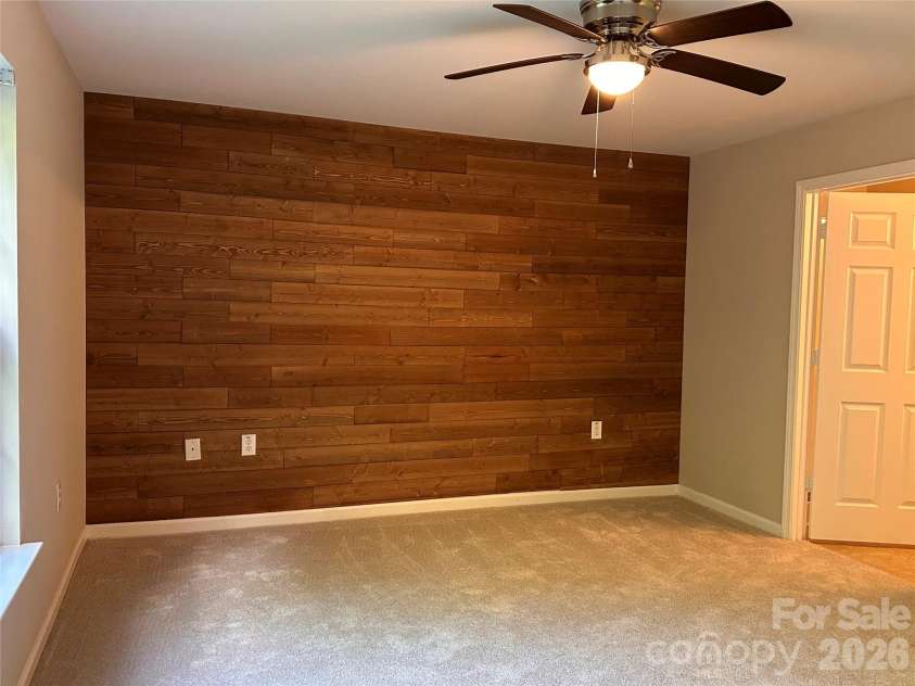 5236 HILLTOP Road, Jamestown, NC 27282.  MLS# CAR4347698, YatesRealty ID 8219. 